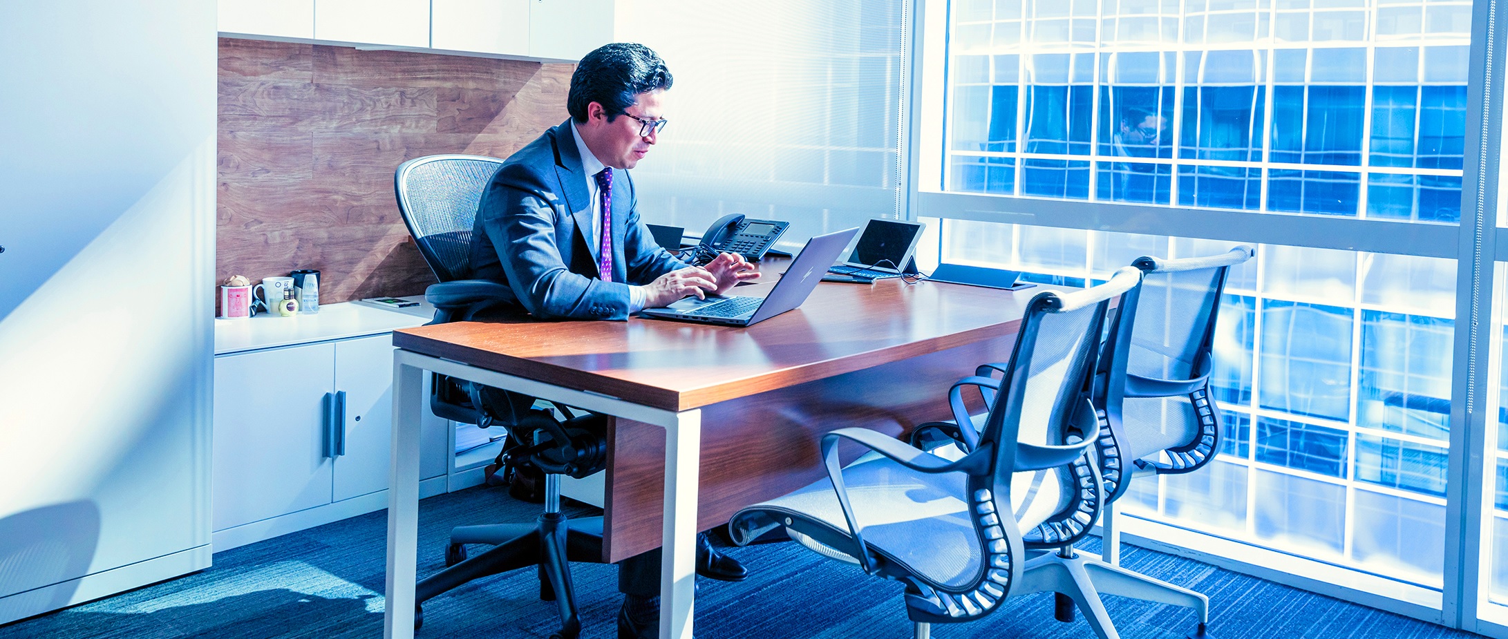 Employee at the Legaria headquarters