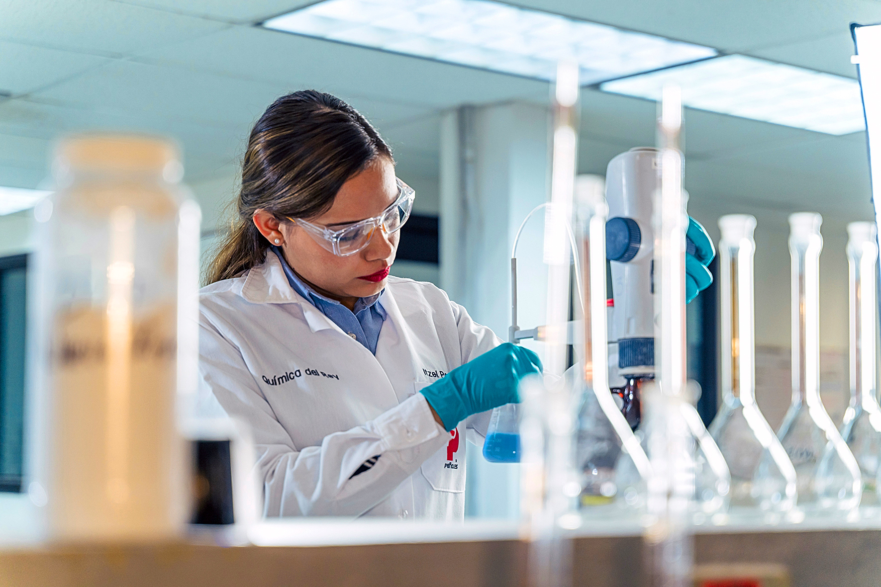 Determinación de sólidos, laboratorio Química del Rey