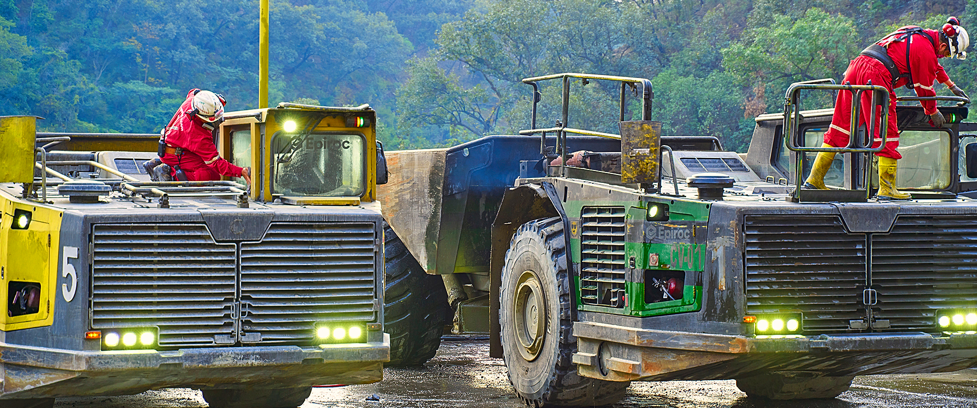 Inspecting low-profile trucks, Tizapa mining unit