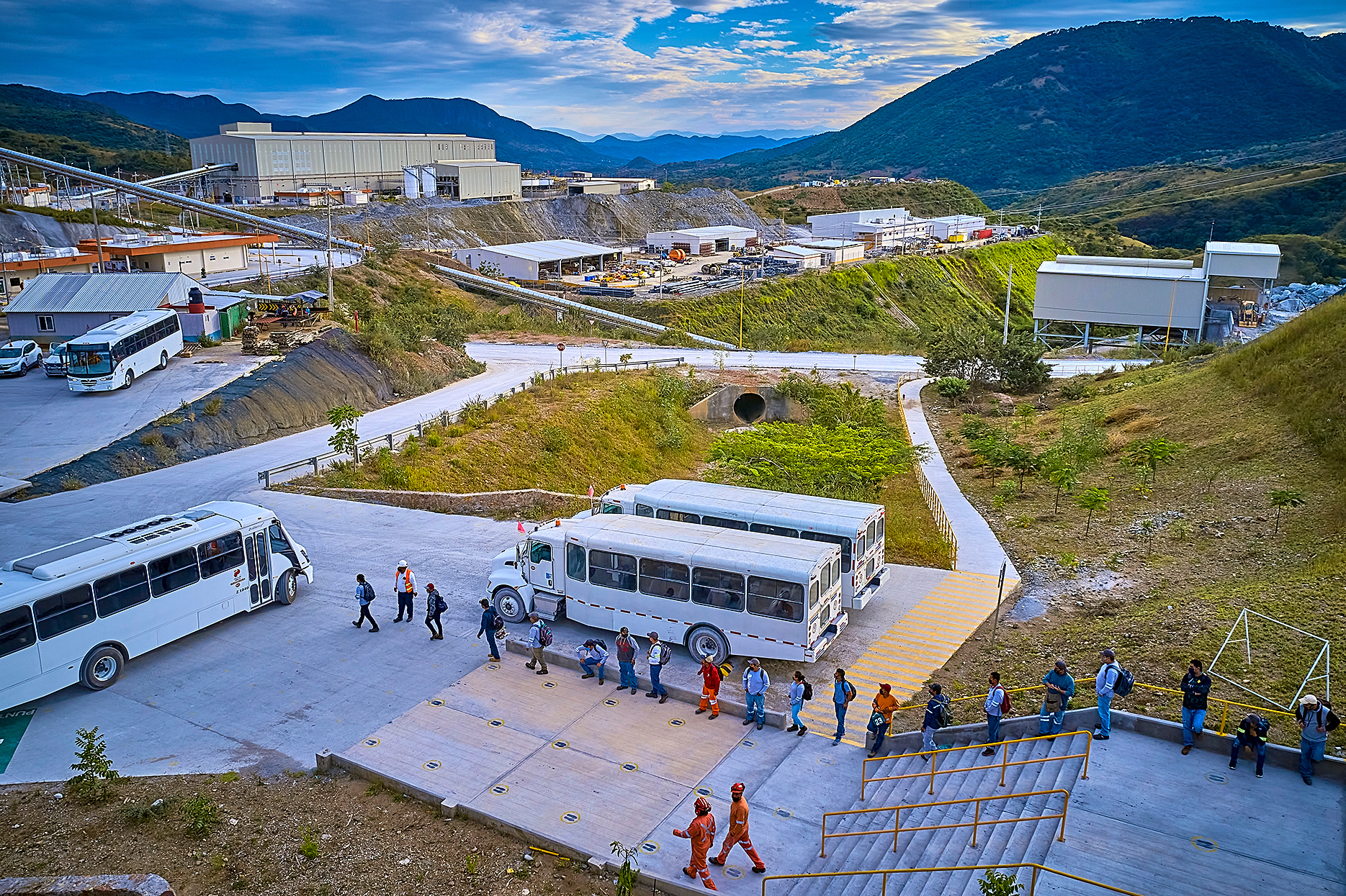 Personnel transport in Teloloapan, Capela unit.